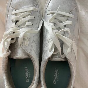 Dr Scholl’s Madison Sneaker -silver metallic- women’s size 10